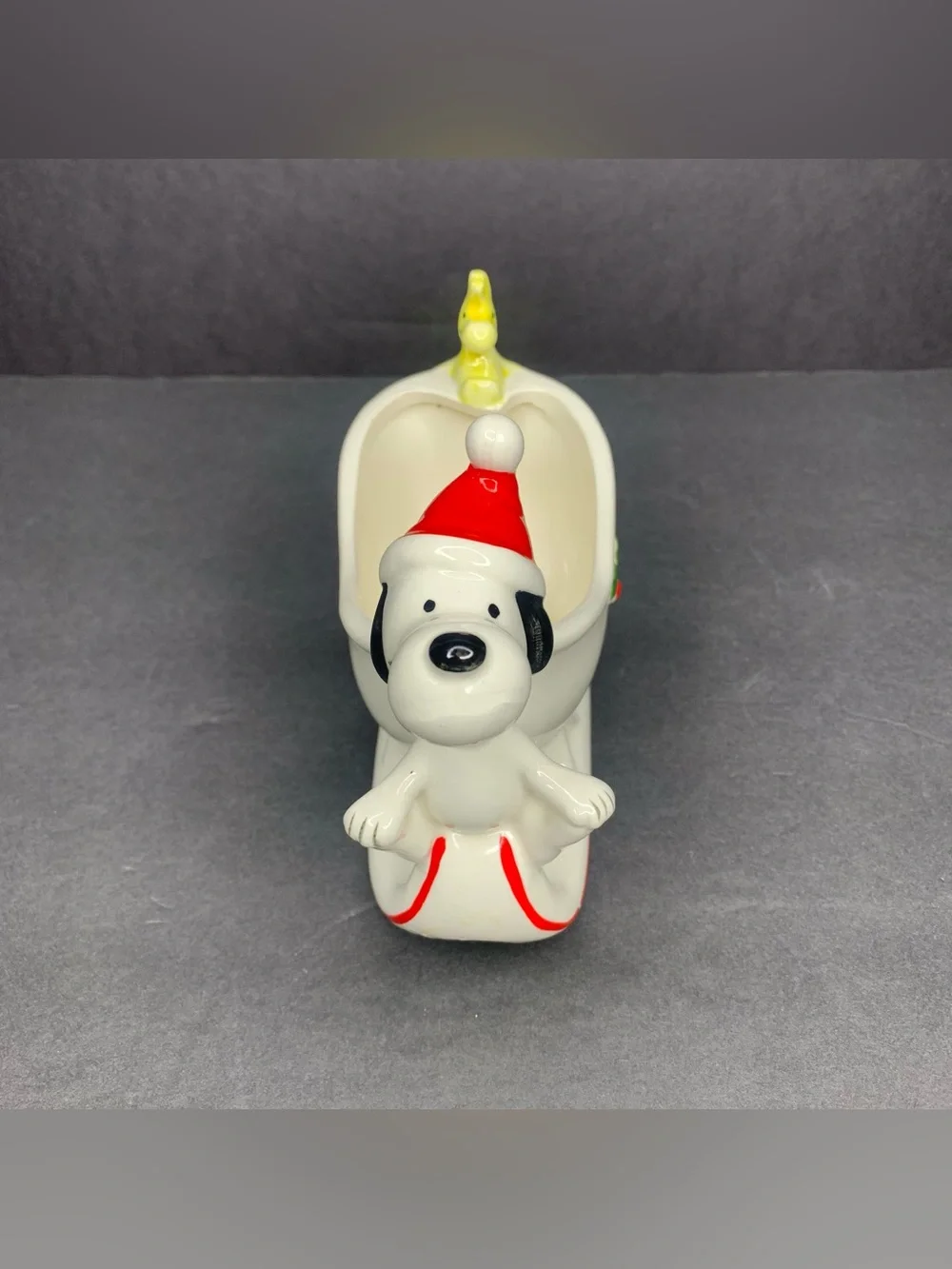 Vintage Peanuts Charlie Brown Snoopy and Woodstock Christmas Santa Planter Dish